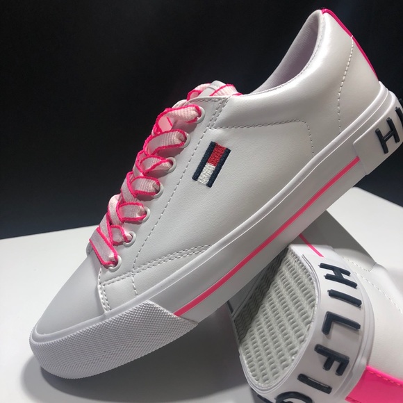 NEW⭐️⭐️⭐️TOMMY HILFIGER FLINT SNEAKERS - Picture 13 of 14